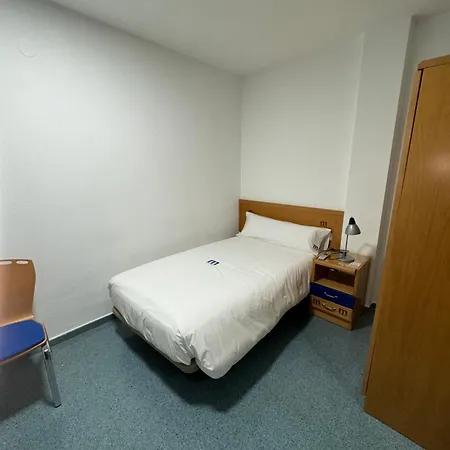 Residencia Mediterraneo ホテル