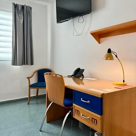 Residencia Mediterraneo ホテル